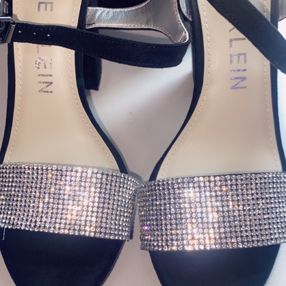 Calvin KleinRhinestone thick heeled size 7 women’s - Picture 3 of 8